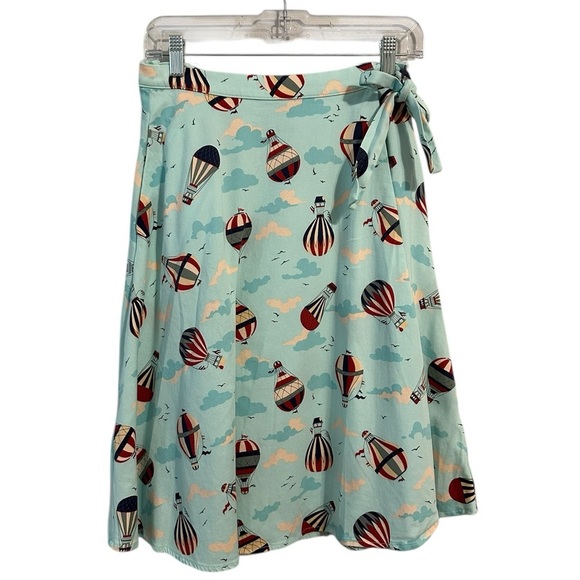 Royal Monk Feels Like Soaring Wrap Skirt in Blue Hot Air Ballon Size Small - Picture 4 of 10